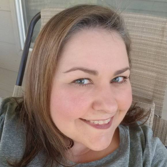 Meet your Posher, Kimberly - Picture 1 of 1